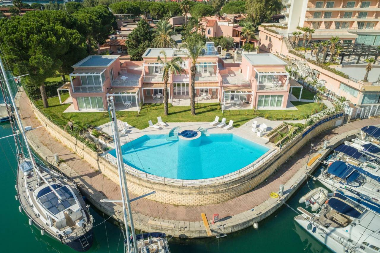 Residence Delfino, Portorosa フルナリ エクステリア 写真