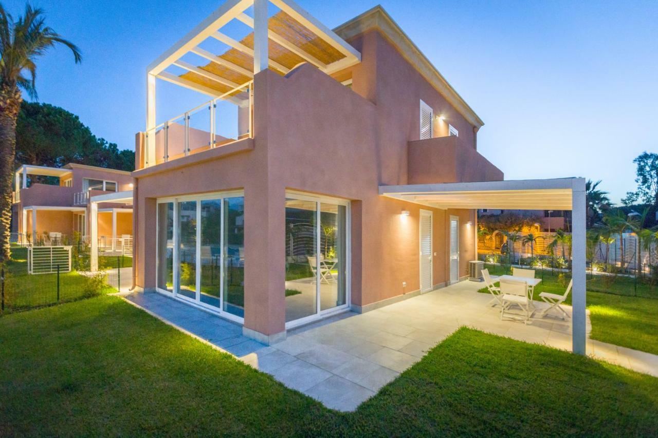 Residence Delfino, Portorosa フルナリ エクステリア 写真