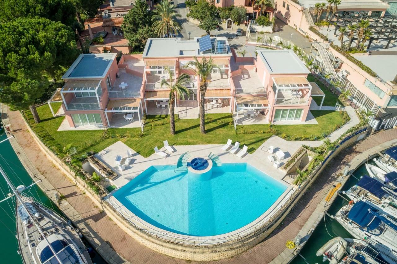 Residence Delfino, Portorosa フルナリ エクステリア 写真