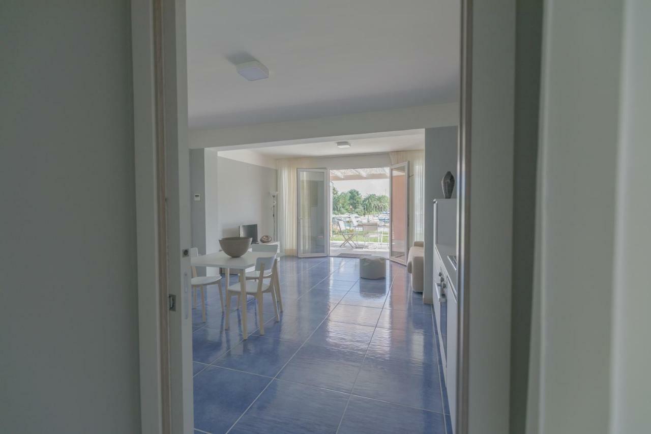 Residence Delfino, Portorosa フルナリ エクステリア 写真