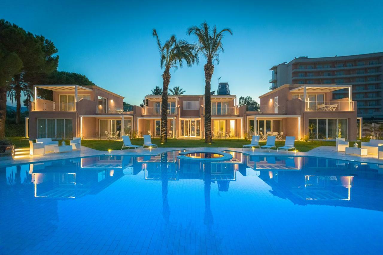 Residence Delfino, Portorosa フルナリ エクステリア 写真