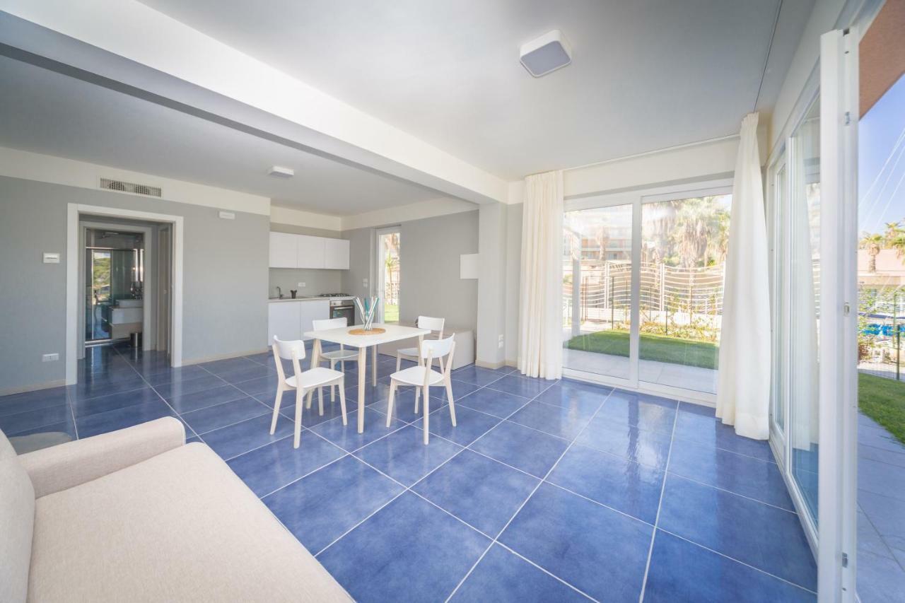 Residence Delfino, Portorosa フルナリ エクステリア 写真