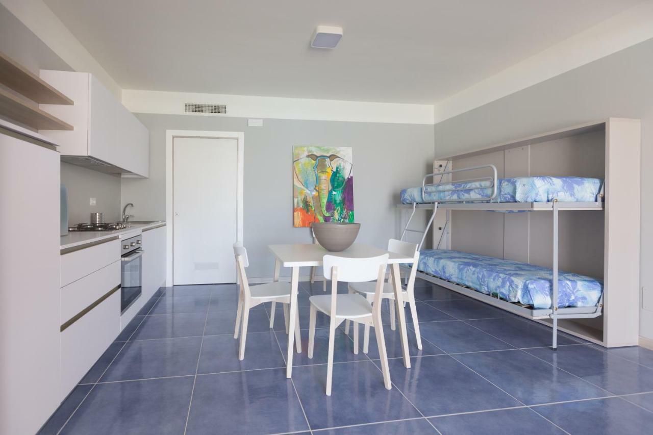 Residence Delfino, Portorosa フルナリ エクステリア 写真