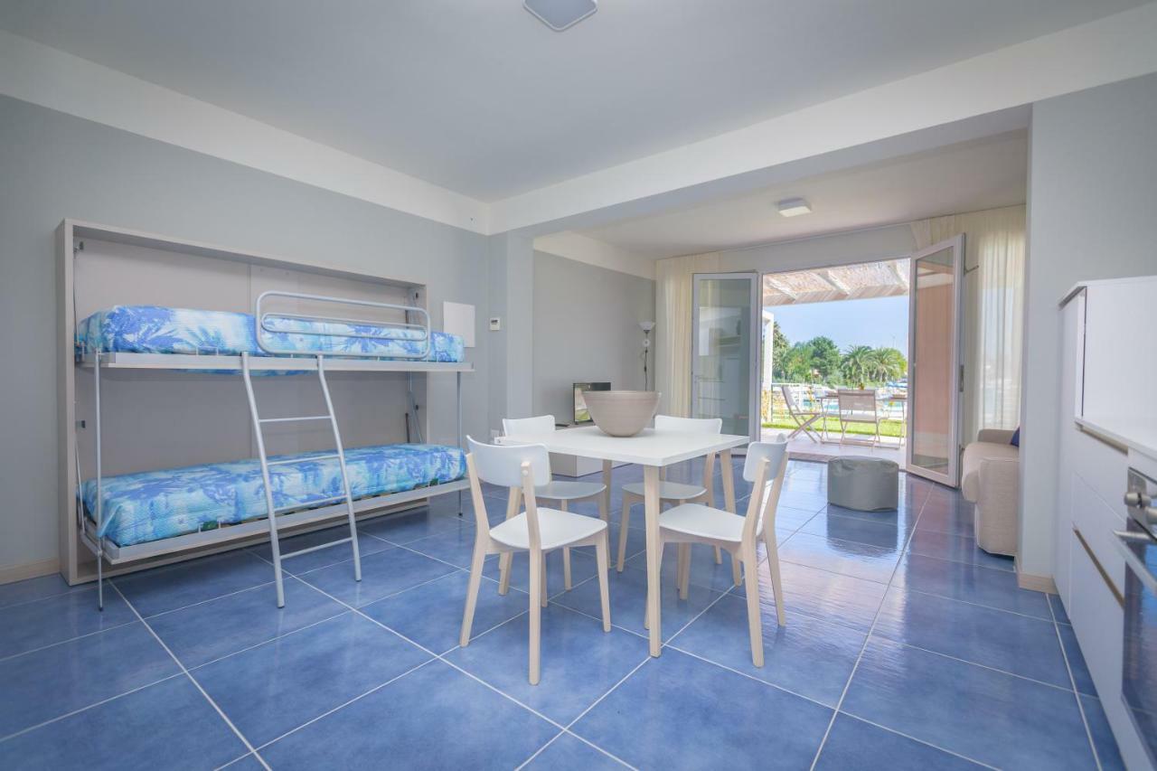 Residence Delfino, Portorosa フルナリ エクステリア 写真