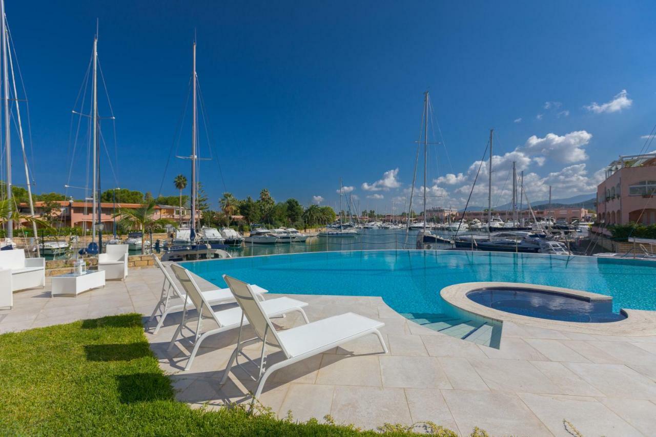 Residence Delfino, Portorosa フルナリ エクステリア 写真