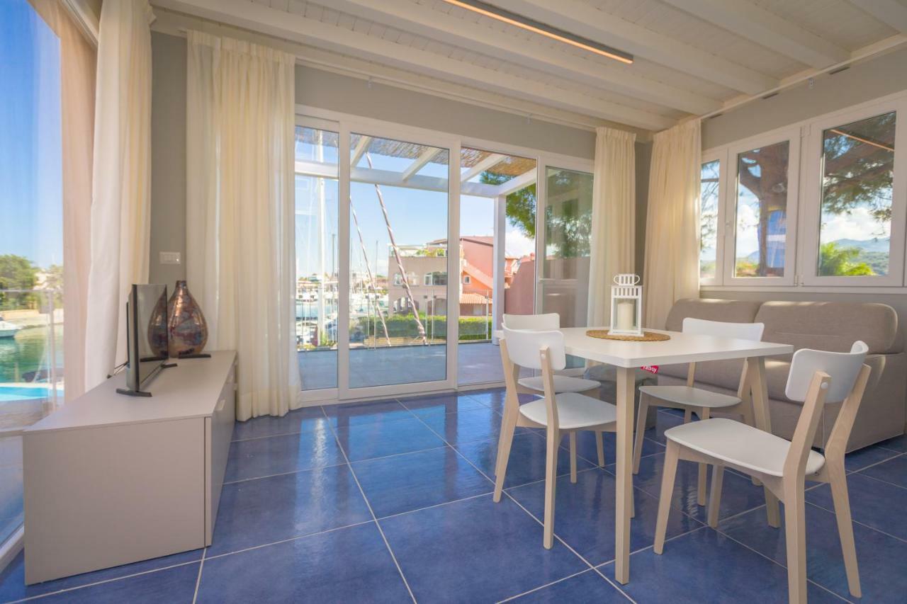 Residence Delfino, Portorosa フルナリ エクステリア 写真