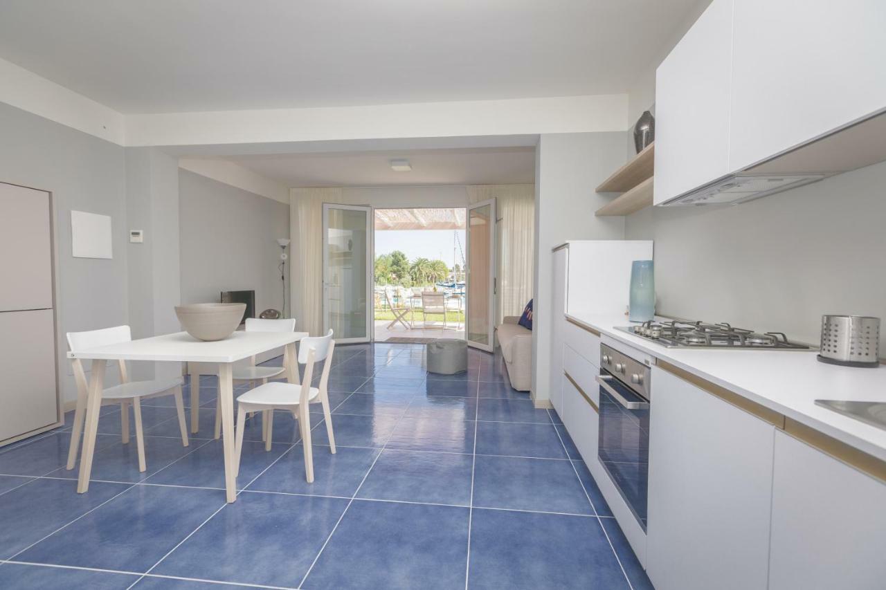 Residence Delfino, Portorosa フルナリ エクステリア 写真